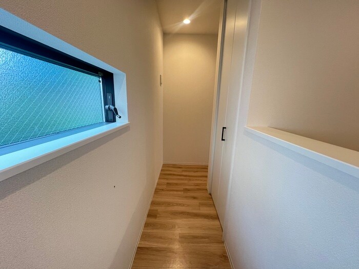 物件内観写真19　(廊下)