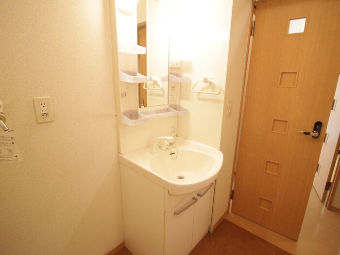 物件内観写真8　(洗面)