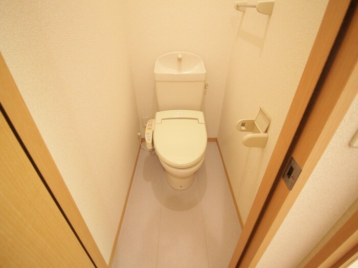 物件内観写真9　(トイレ)