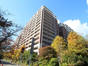 ｶﾞｰﾃﾞﾝﾋﾙｽﾞ千里中央南棟(607)外観写真