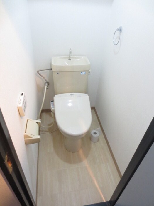 物件内観写真5　(トイレ)