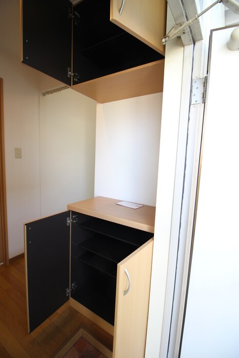 物件内観写真15　(靴箱)