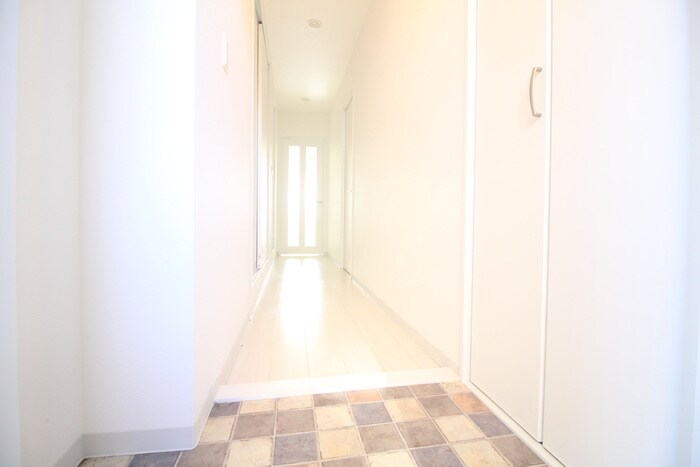 物件内観写真19　(廊下)