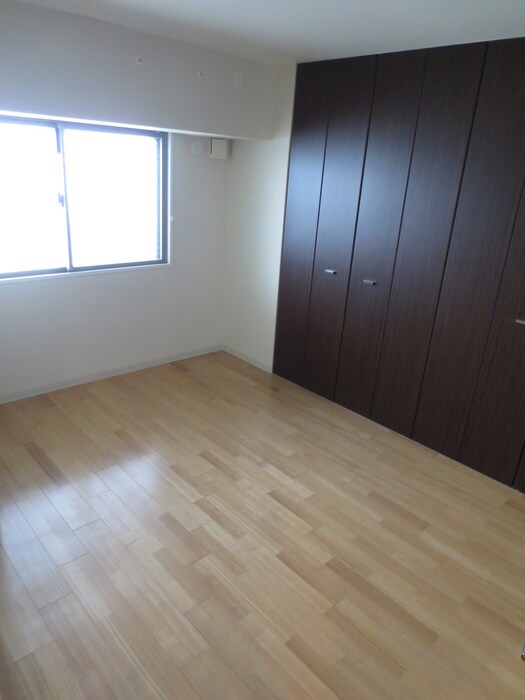 物件内観写真11　(居室)