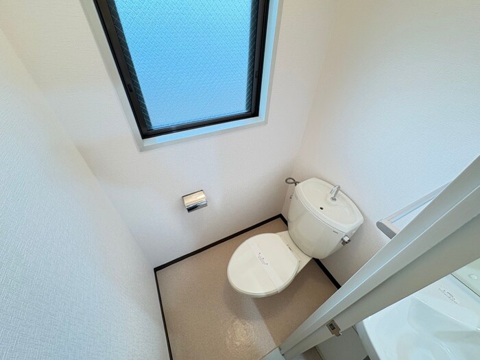 物件内観写真12　(トイレ)