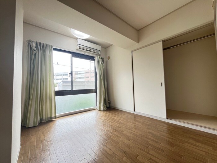 物件内観写真19　(居室)