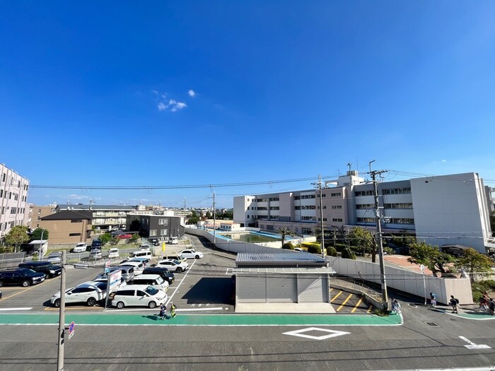 物件内観写真22　(室内からの展望)