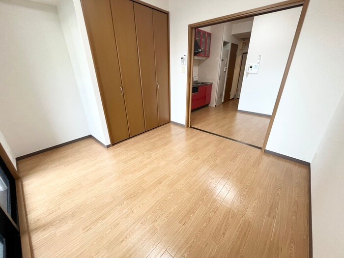 物件内観写真15　(居室)