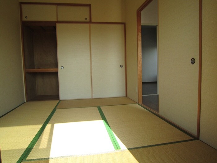 物件内観写真13　(収納)