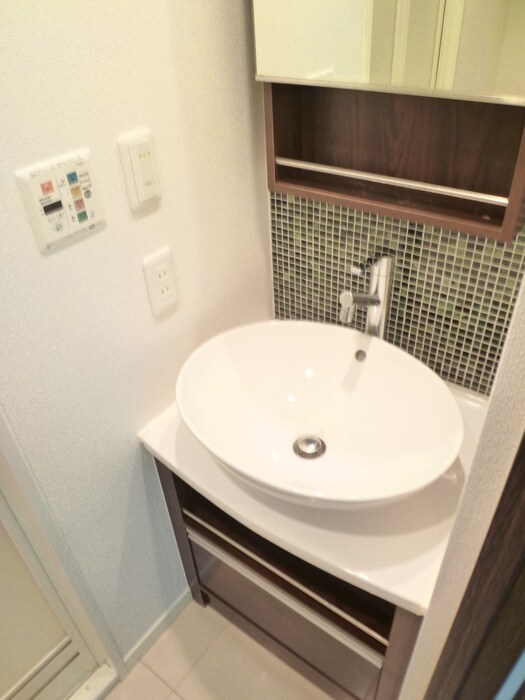 物件内観写真9　(洗面)