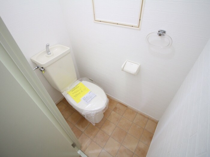 物件内観写真13　(トイレ)