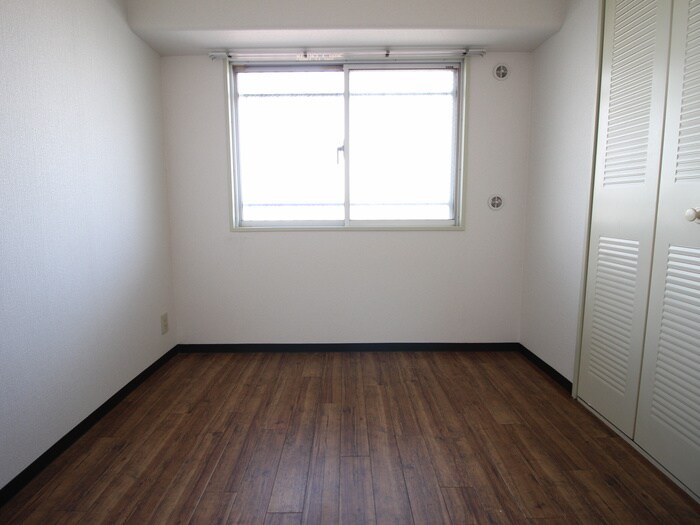 物件内観写真16　(居室)