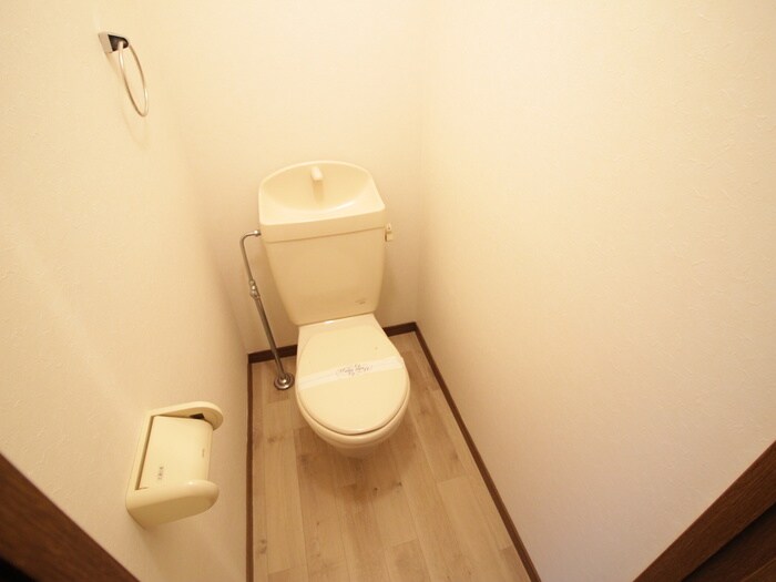 物件内観写真9　(トイレ)