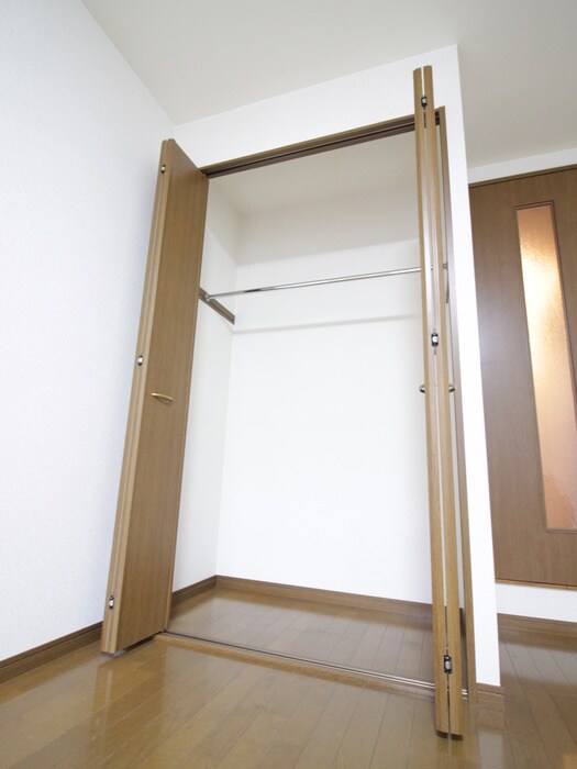 物件内観写真10　(収納)