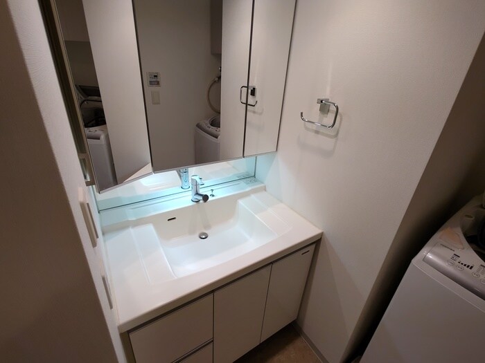 物件内観写真9　(洗面)