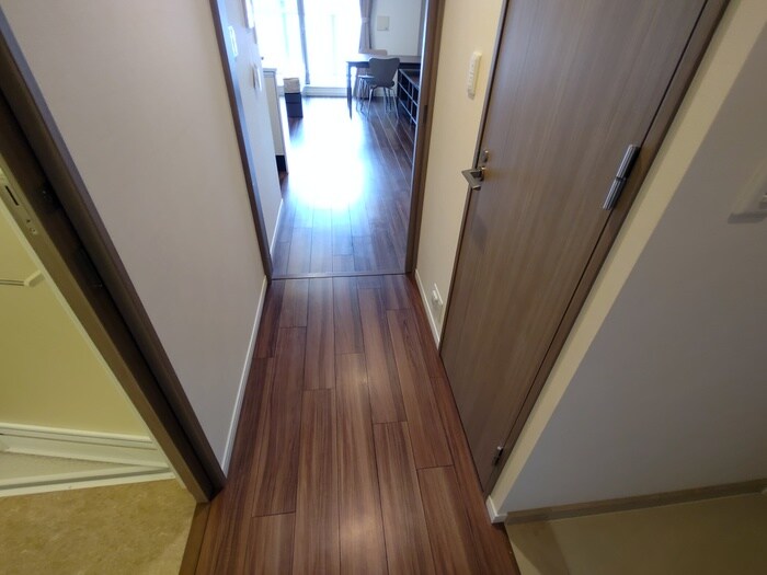 物件内観写真19　(廊下)