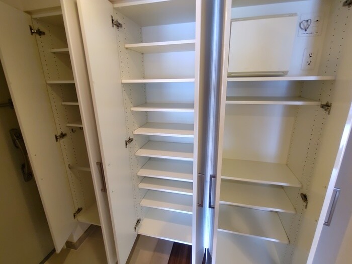 物件内観写真20　(靴箱)