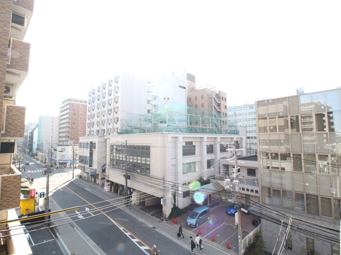 物件内観写真22　(室内からの展望)