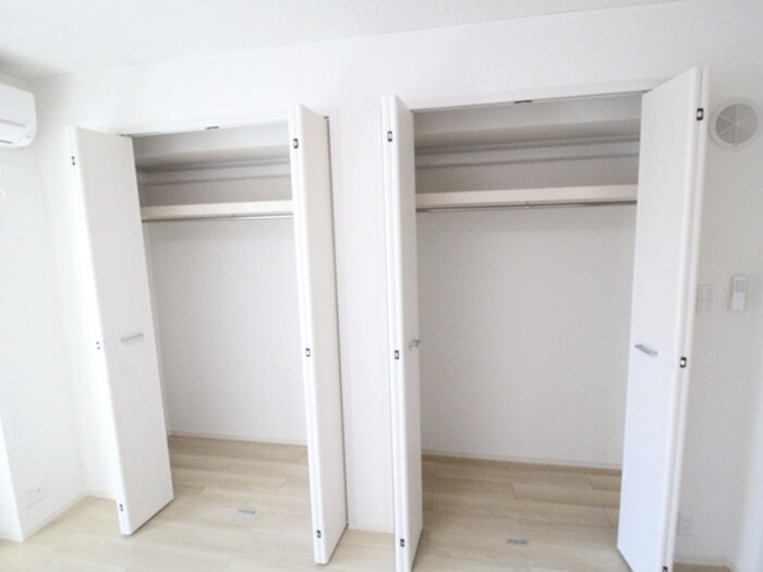 物件内観写真10　(収納)