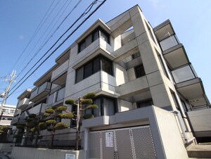 ﾘﾍﾞｰﾙﾏﾝｼｮﾝ外観写真