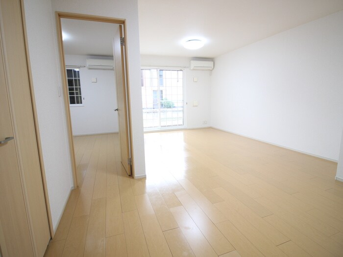 物件内観写真15　(居室)