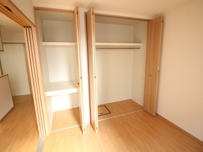 物件内観写真11　(収納)