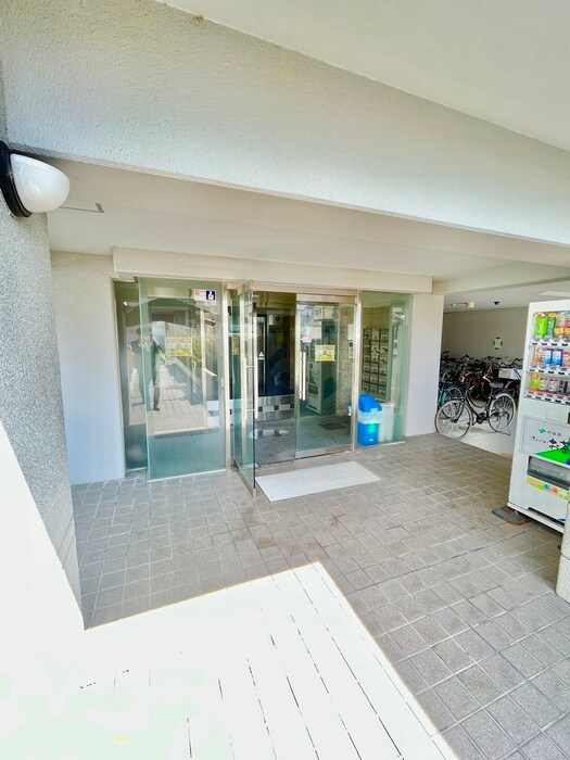 物件外観写真4　(建物設備)