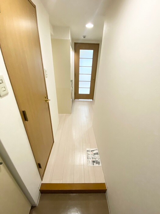 物件内観写真9　(廊下)