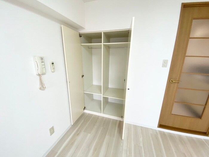物件内観写真10　(収納)