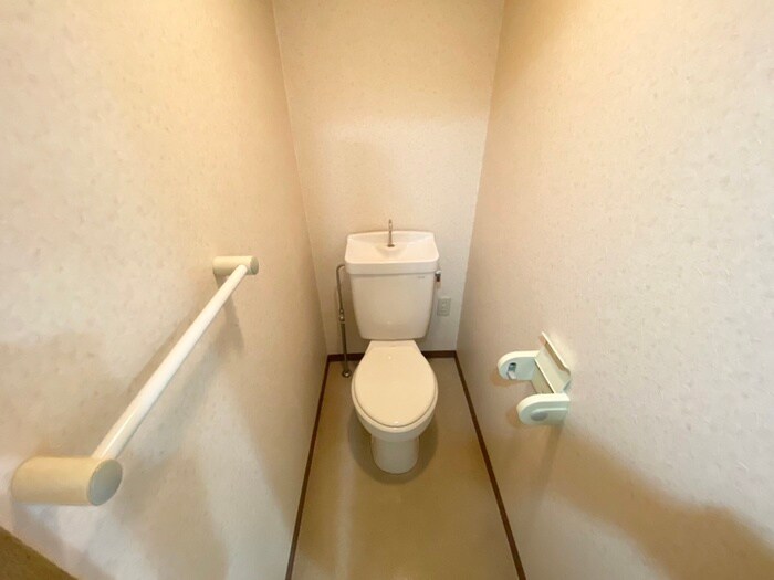 物件内観写真15　(トイレ)