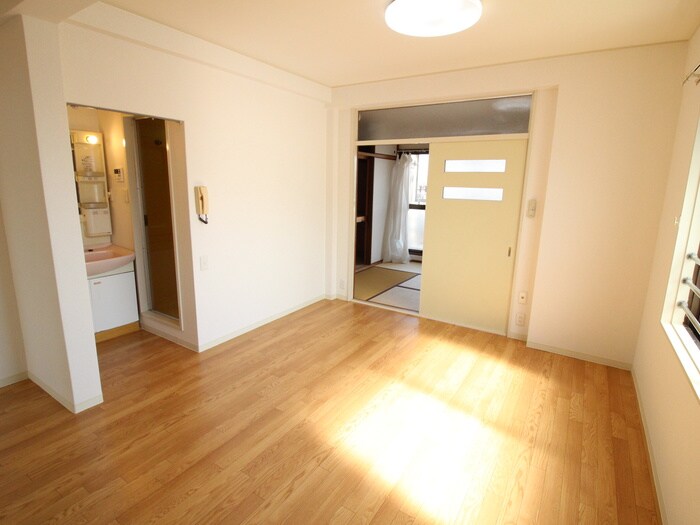 物件内観写真9　(居室)