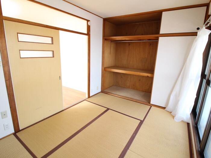 物件内観写真11　(居室)