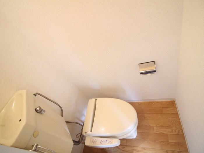 物件内観写真15　(トイレ)