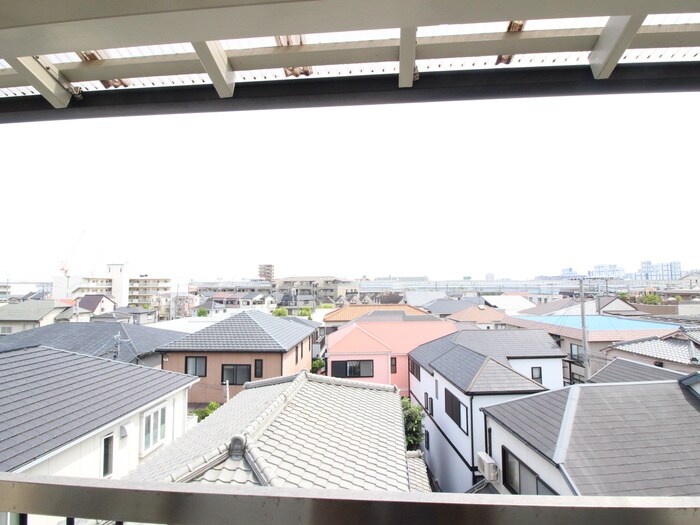 物件内観写真18　(室内からの展望)