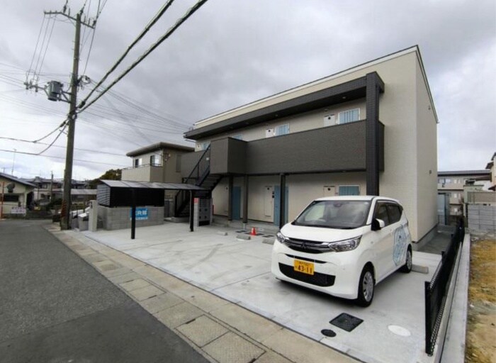 物件外観写真2　(駐車場)