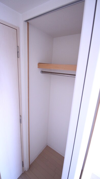 物件内観写真13　(収納)