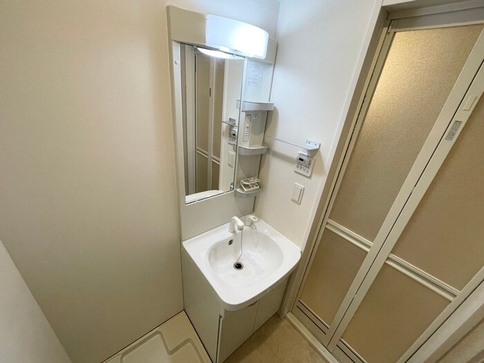 物件内観写真12　(洗面)