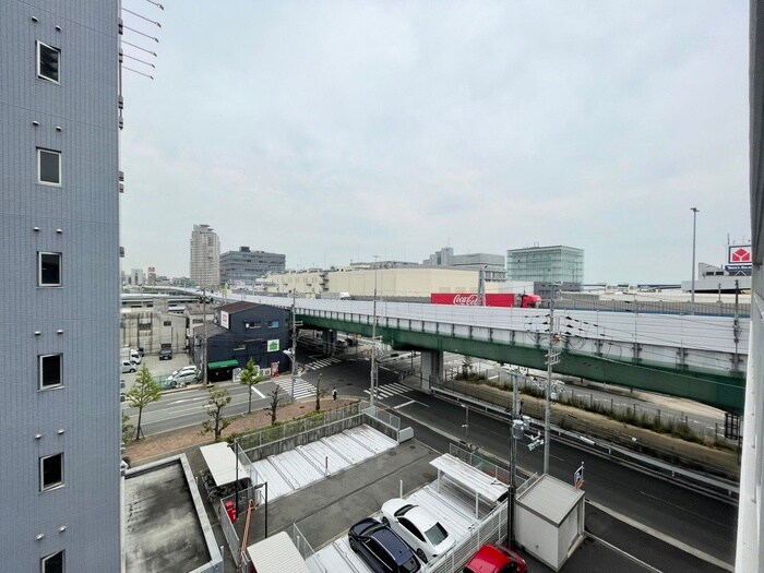 物件内観写真16　(室内からの展望)