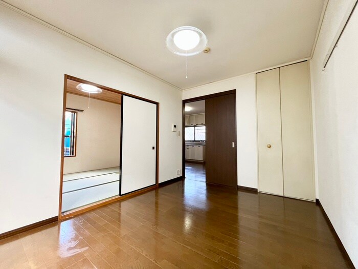 物件内観写真11　(居室)