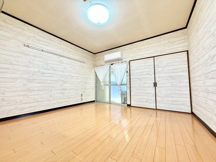物件内観写真7　(居室)