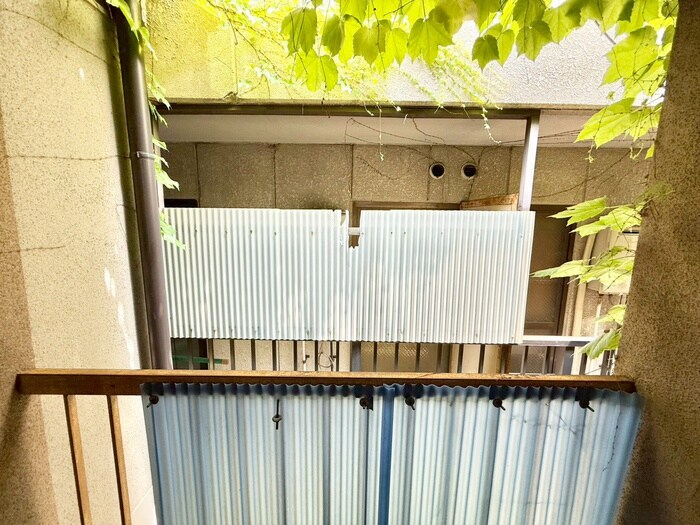 物件内観写真15　(室内からの展望)