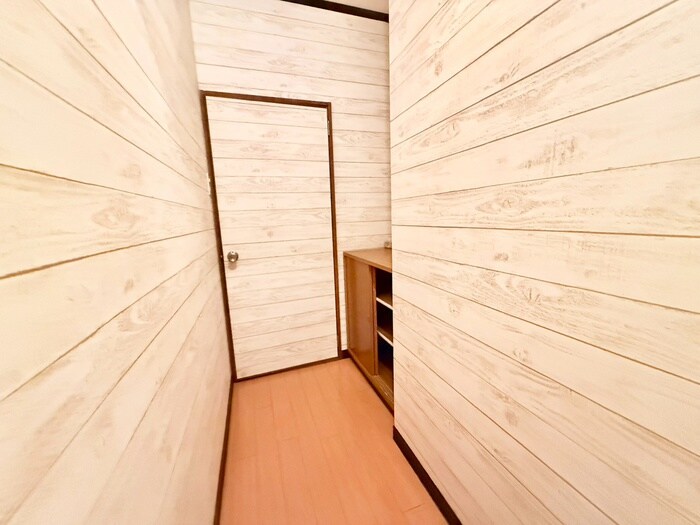 物件内観写真17　(廊下)