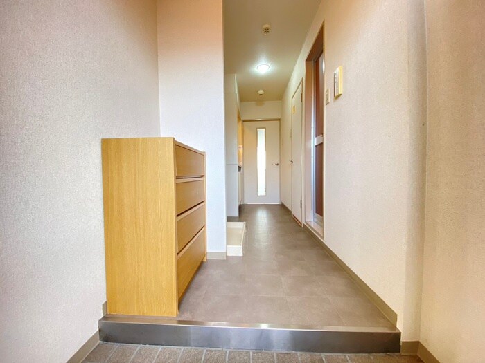 物件内観写真9　(廊下)