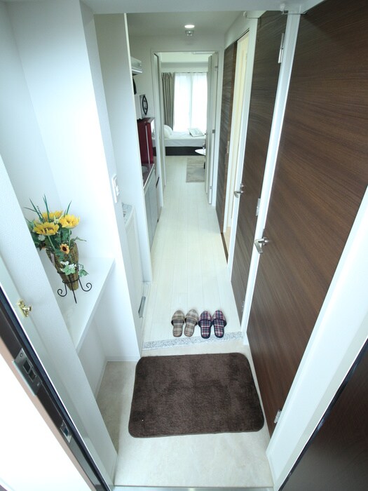 物件内観写真7　(玄関)