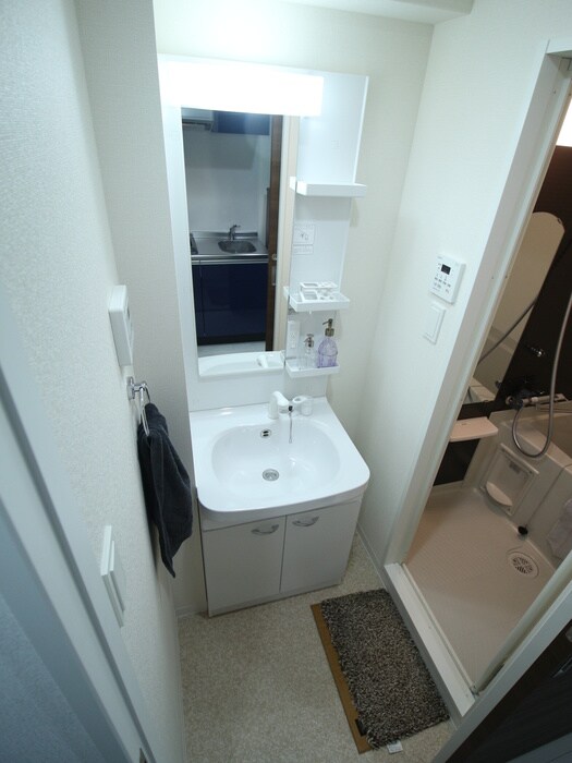 物件内観写真13　(洗面)