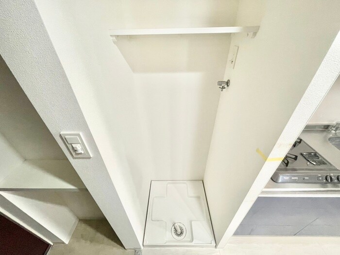 物件内観写真13　(洗濯機置場)
