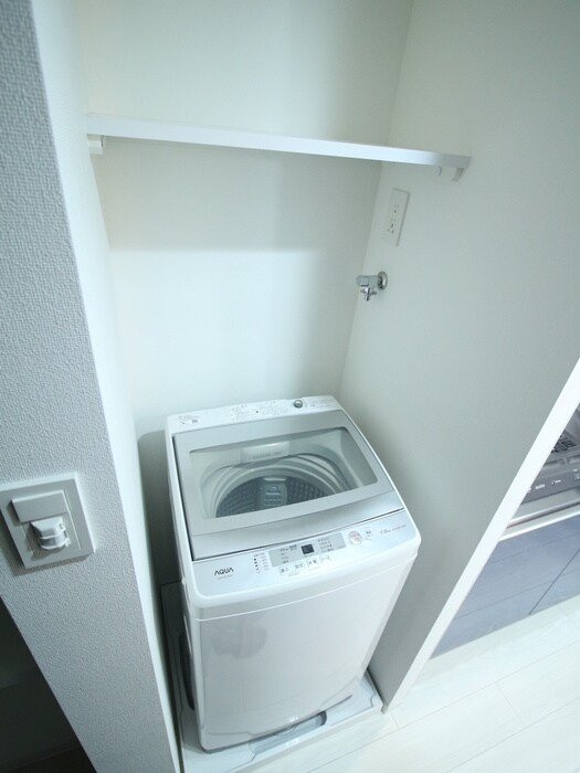 物件内観写真14　(洗濯機置場)