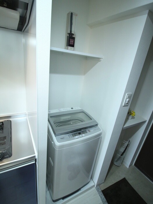 物件内観写真14　(洗濯機置場)