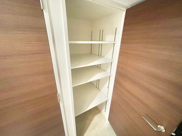 物件内観写真15　(靴箱)