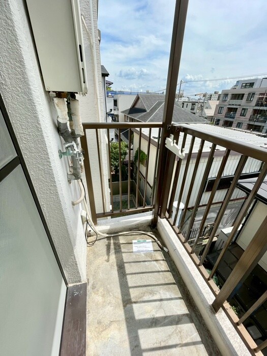 物件内観写真11　(洗濯機置場)